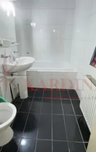 Apartament 4 camere etaj1, Carpaților, intrare Răcădău - foto 12