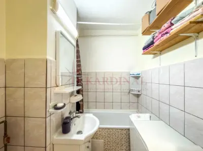 Vanzare garsoniera etaj intermediar , zona Grivitei - foto 4