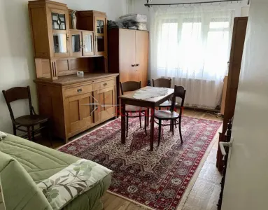 Vanzare garsoniera decomandata , etajul 1 ,Astra - foto 1