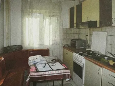Apartament 3 camere,2 bai etaj intermediar  Judetean - Brasov