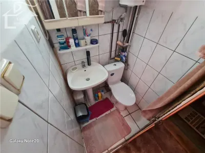 DE VANZARE APARTAMENT 3 CAMERE ULTRACENTRAL - foto 8