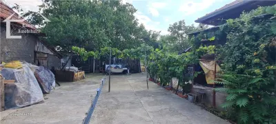CASA PE COLT IN SIRIA CU TEREN MARE - foto 4