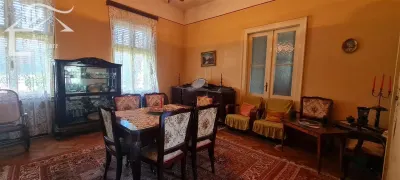 CASA DEOSEBITA IN ZONA CENTRALA - foto 8