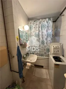 Decomandat la etaj 3 aproape de piata 700 bloc izolat - foto 7