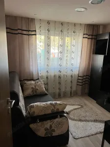 3 camere decomandat la parter, linga Lidl - Timisoara