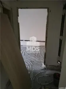 3 camere , parter cu balcon , centrala , 2 bai , Dambovita - foto 5