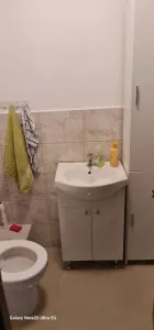 Decomandat cu 2 bai la etajul 3, mobilat si utilat - foto 4