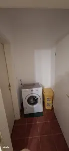 Mobilat si utilat in bloc de caramida, linga Medicina - foto 12