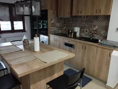 Mobilat și utilat în bloc anvelopat la etajul 3 - foto 2