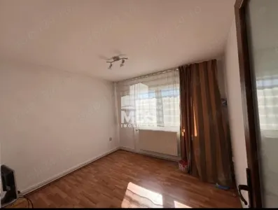 Decomandat cu 2 bai si 2 balcoane - foto 2