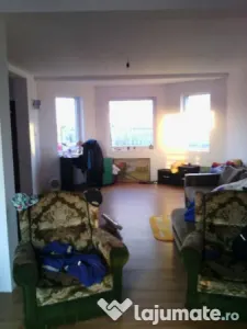 Apartament 2 camere la etajul 2, linga piata Doina - foto 2