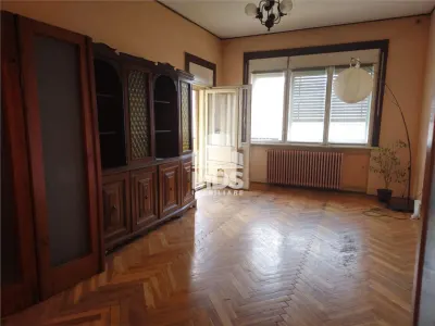 Apartament cu 4 camere cu 2 bai, ultracentral - foto 1