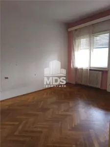 Apartament cu 4 camere cu 2 bai, ultracentral - foto 12