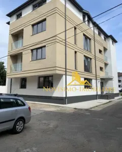 CLADIRE DE BIROURI CU 12 CAMERE DE INCHIRIAT - foto 1