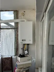 3 camere decomandat cu 2 bai centrala bloc mansardat cu loc de parcare - foto 7