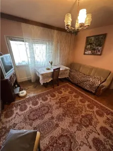 3 camere decomandat cu 2 bai centrala bloc mansardat cu loc de parcare - foto 8