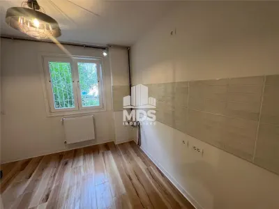 Renovat complet Mc Donald Circumvalatiunii cu balcon - foto 10