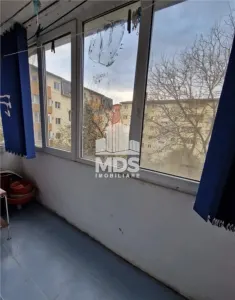 Confort 1 cu centrala propie la etajul 3 - foto 3