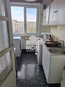 Apartament ultracentral cu 3 camere+garaj in CF - foto 2