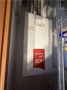 Etaj cu 2 bai si 2 balcoane bloc izolat - foto 11