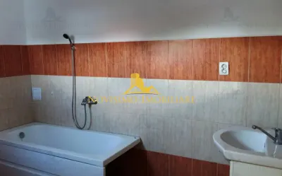 NOVISIMO-IMOBILIARE: VILA DE INCHIRIAT IN ZONA CENTRALA - foto 6