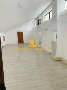 NOVISIMO-IMOBILIARE : SPATIU COMERCIAL DE INCHIRIAT  IN ZONA CENTRALA - foto 3