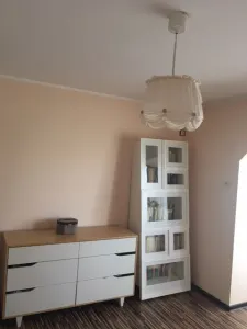 Decomandat cu 2 băi și 2 balcoane, renovat modern - foto 11