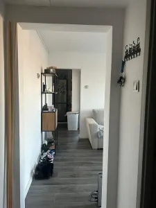 Mobilat si utilat, etaj intermediar in bloc izolat - foto 2