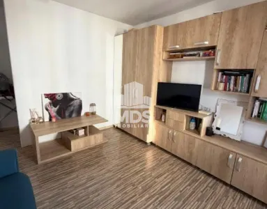 Mobilat si utilat, etaj intermediar - foto 5