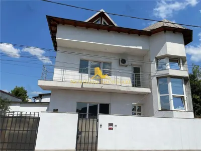 NOVISIMO-IMOBILIARE: VILA  IN ZONA CENTRALA - Ploiesti