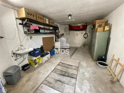 Decomandat cu 2 bai, 3 balcoane la etajul 2 cu garaj sub bloc - foto 7