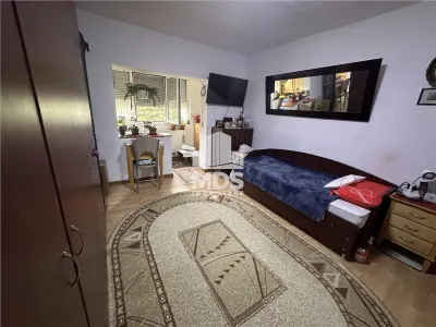 Decomandat, 36 mp utili, etaj intermediar cu centrala propie - foto 6