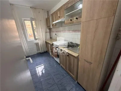 Etaj 1 cu 2 bai, aproape de Mall - foto 1