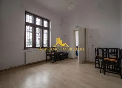 NOVISIMO-IMOBILIARE: VILA IN ZONA CENTRALA - foto 3