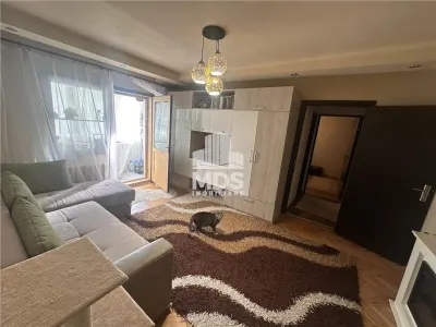 Etaj 2 cu 2 bai in bloc izolat, aproape de Mall - foto 1