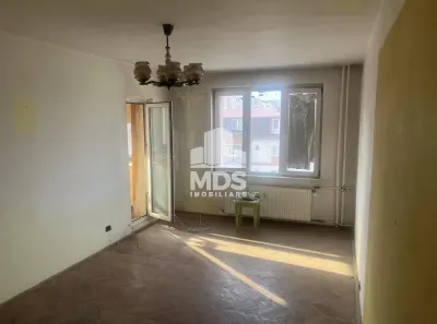 Decomandat cu 2 bai in bloc anvelopat - Timisoara