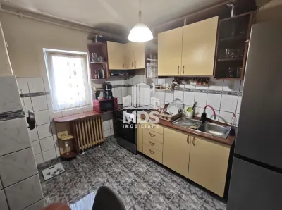 Model mare in bloc anvelopat, etaj intermediar - foto 6