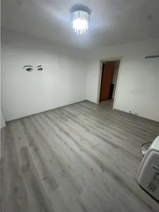 Apartament cu 2 camere cu centrala propie, linga piata Verde - foto 5