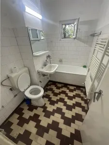 Apartament cu 2 camere cu centrala propie, linga piata Verde - foto 10