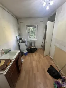 3camere cu 2  la etaj 3 cu centrala propie langa BRD - foto 5