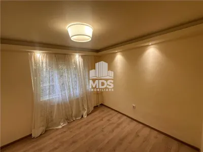 Garsoniera prospat renovata la parter in zona Soarelui - foto 4