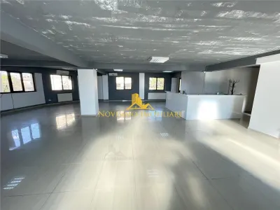 NOVISIMO-IMOBILIARE: SPATIU COMERCIAL  DE INCHIRIAT , ULTRACENTRAL - foto 4