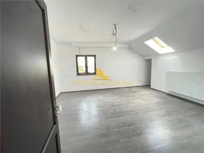 NOVISIMO-IMOBILIARE: VILA IN ZONA ALBERT - foto 16