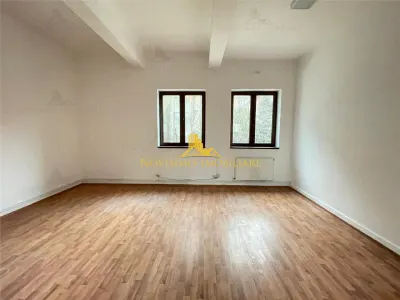 NOVISIMO-IMOBILIARE: BIROURI DE INCHIRIAT ULTRACENTRAL,  INCEPAND DE LA 15 MP - foto 6