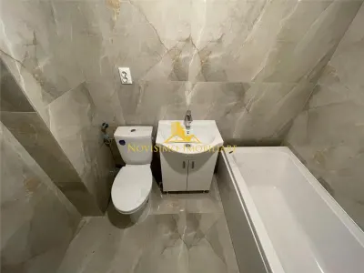 APARTAMENT CU 3 CAMERE IN ZONA SEMICENTRALA - foto 16