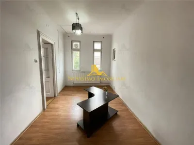 NOVISIMO-IMOBILIARE: VILA DE INCHIRIAT IN ZONA CENTRALA - foto 10