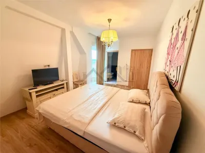 Apartament  3 camere | Decomandat, 70 mp, 3 bai - Zona Torontalului - foto 8