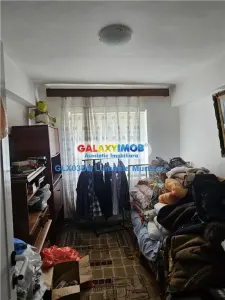 Vanzare apartament 3 camere decomandat Targoviste Central - foto 14