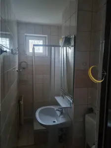 Apartament cu 4 camere zona Unic UMF - foto 3