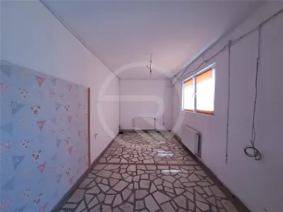 Hala pentru depozitare, 225 mp utili, situata in Floresti! - foto 6